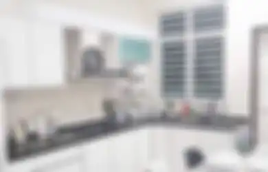 Kesal Foto Area Masak Diejek, Pemilik Rumah Tanpa Sadar Lakukan Kesalahan Ini, Desain Dapur Mungil Jadi Sorotan