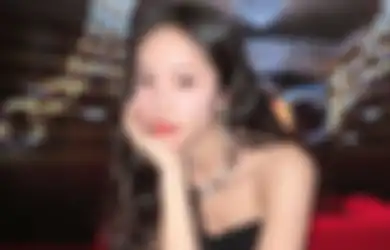 Krystal Pidah Agensi dan Unggah Cover Lagu, Diduga Bakal Debut Solo