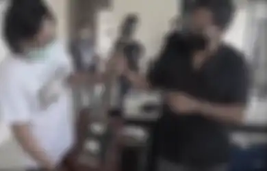 Andra Ramadhan sama Andre Taulany Rebutan Beli Gitar, Ari Lasso Bilang Mereka Sampe Tarik-tarikan di Lantai