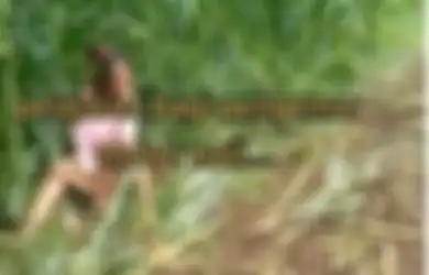 Terduduk di Tanah Ratapi Tanaman Jagung yang Dirusak Oknum Klub Motor Trail, Nasib Nenek Ini Jadi Sorotan