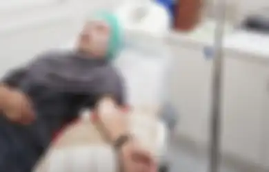 Tak Mau Kalah Eksis dengan Ayu Ting-ting, Ayah Rozak Rela Habiskan Rp 75 Juta Buat Perawatan Wajah: Kulit Jadi Gak Kusam Sama Wajah Langsung Kenceng Banget