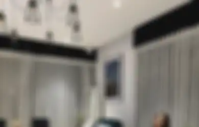 Baju Panggung Gisel Melorot, Area Sensitif Tersingkap, Foto Ekspresi Kekasih Rino Soedarjo Banjir Kritik