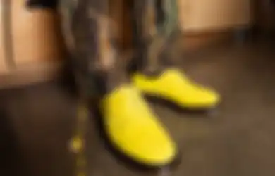 Dr. Martens Made in England Rilis 4 Boot 1461 Berwarna Colorful!