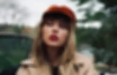 Taylor Swift Bakal Sutradarai Film Panjang Pertamanya, Tuai Pujian dari Sutradara Ternama Ini