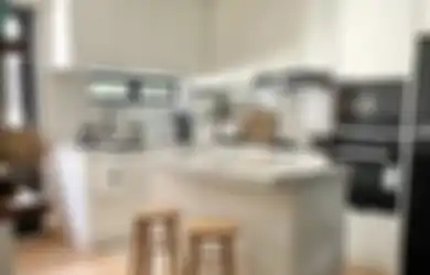 Simpel! 7 Cara Foto Interior Agar Dapur Mungil Terlihat Kian Aesthetic