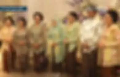 HARU! Ibunda Erina Gudono Tak Kuasa Bendung Air Mata Ungkap Rasa Bangga saat Momen Sungkeman, Begini Potretnya