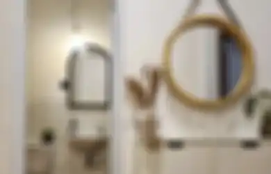 Kamar Mandi Minimalis Terlihat Sumpek Foto Interiornya Bikin Ilfil, Kebiasaan Teledor Biang Keroknya