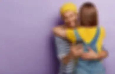 HEBOH Perselingkuhan Ibu dan Menantu, Ternyata Inilah 7 Hal yang Membuat Wanita Tertarik Pada Lelaki Lebih Muda