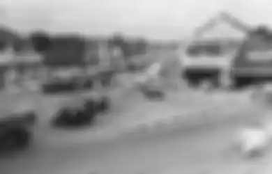 Jelaskan Perkembangan Trem pada Masa Pemerintah Belanda hingga Masa Sekarang!