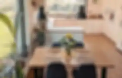 Desain Dapur Sempit Disegarkan, Foto Interiornya Lebih Dinamis di Bagian Ini