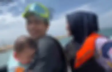Banjir Kritikan Pedas Usai Nekat Ajak Baby Moana Naik Jet Ski di Laut, Ria Ricis Akhirnya Akui Salah: Kita Hanya Bagi Momen Aja