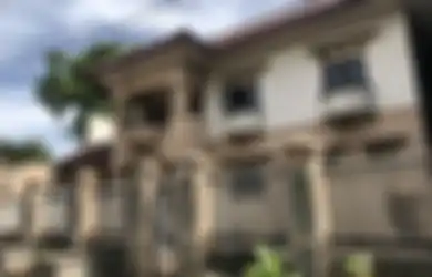 Blak-blakkan Pengacara Ini Suruh Tiko Jual Rumah, Padahal Rumah Megah Tersebut Baru Saja Dapat Bantuan Furnitur