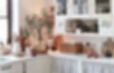 Tampilan Lemari Dapur Lebih Semarak, Cara Mengecatnya Jadi Pembeda, Ini Hasil Potretnya