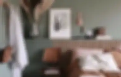 Bikin Kamar Semakin Estetik dengan Warna Hijau Sage