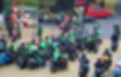 Viral di TikTok  Driver Ojol Menyamar Jadi Intel, Diminta Costumer untuk Mematai Tunangan yang Diduga Selingkuh, Endingnya Nyesek!