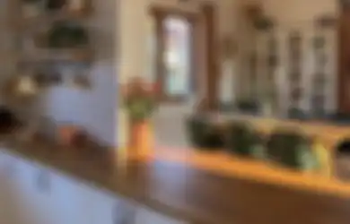 Salah Besar! Dapur Sempit Tampak Kacau Karena Perabotan, Lakukan Ini Agar Potretnya Segar Lagi