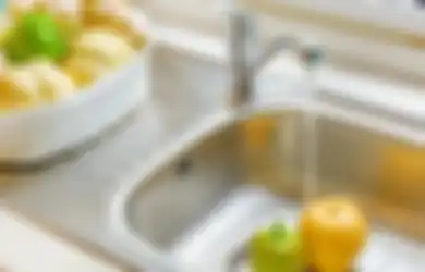 2 Bahan Simple dan 7 Langkah Mudah Cegah Sink Mampet di Dapur Kecil Minimalis