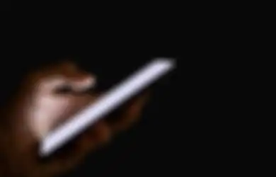 6 Cara Mengatasi Suami yang Kecanduan Nonton Konten Dewasa, Salah Satunya Batasi Akses
