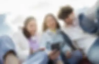 Dikenal Sebagai Generasi Melek Teknologi, Ini Kebiasaan Unik Para Gen Z