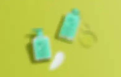 Rahasia Rambut Tetap On Point Seharian: lavojoy Hair We Bloom Shampoo dan So So So Smooth Conditioner!