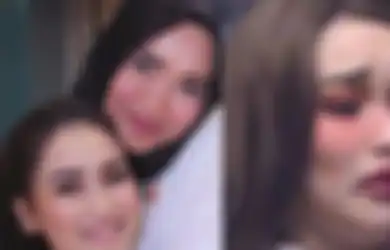 Meski Malu Anaknya Berdandan Nyeleneh saat Melawak, Umi Kalsum Singgung Keprofesionalan Ayu Ting Ting saat Kerja