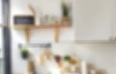 Tampil Cantik, Trik Menata Dapur Sempit Terbukti Ampuh, Fotonya Jadi Sorotan