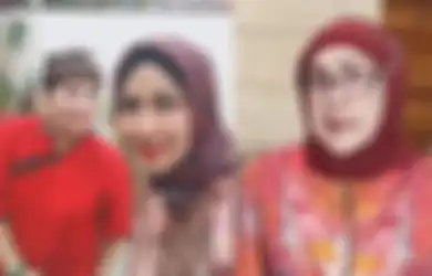 Menunggu di Pagar Rumah Venna Melinda, Ibunda Ferry Irawan Tak Diperbolehkan Bertemu Menantunya, Mami Ayu Tegaskan Ini pada Besan