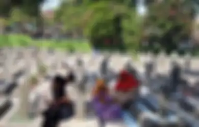Dijamin Mati Syahid Tanpa Berperang, Amalan Sederhana ke Orang Tua Ini Bakal Jauhkan Azab Kubur, Simak Penjelasan Ustaz Abdul Somad