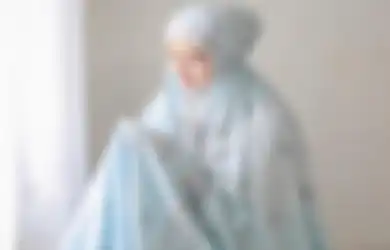 Niat Sholat Idul Fitrii Sebagai Makmum dalam Bahasa Arab & Artinya