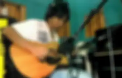 Eross Parno Nggak Bisa Bikin Lagu Bagus Lagi Buat Sheila on 7