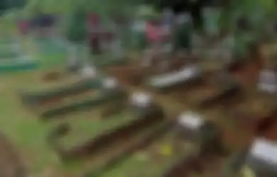 Jadi Tradisi Lebaran 2023, Inilah Doa Ziarah Kubur yang Bisa Kamu Baca, Lengkap dengan Urutan Tahlilnya