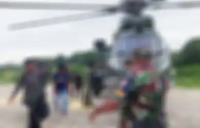 Dramatis! Ini Video TNI-Polri Evakuasi 25 Warga Paro ke Kenyam dengan Helikopter, Pasukan Kini Buru KKB Papua Pembakar Susi Air