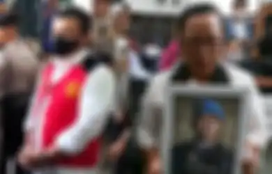 Ferdy Sambo Tak Bisa Hidup Tenang, Orangtua Brigadir J Tuntur Uang Pensiun Rp7,5 Miliar ke Suami Putri Candrawathi