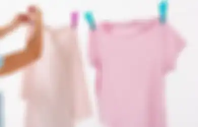 Kaget Temukan Baju Istri di Jemuran Tetangga, Suami Sakit Hati Pergoki Wanitanya Lakukan Ini dengan Lelaki Lain