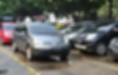 Tips Parkir Mobil Matik Agar Transmisi Aman, Jangan Asal Lakukan Ini