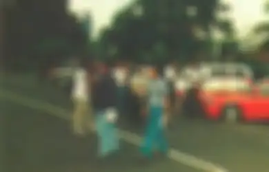 Senayan: Lokasi Nongkrong Aesthetic Klab Otomotif Anak Muda Era 90an