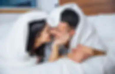 Mau Orgasme Berkali-kali? Coba 4 Posisi Hubungan Intim Berikut Ini Nanti Malam