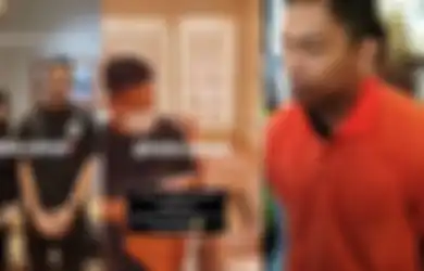 Dua-duanya Doyan Pamer Harta, Momen Mario Dandy & Ibunya Sambut Valentine hingga ke Toko Barang Branded Disorot Netizen: Anak Mami