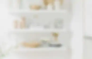 Tambahkan Gaya ke Ruangan Anda dengan Rak Putih, Berikut Inspirasinya!