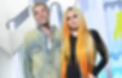Avril Lavigne Dan Mod Sun Dikabarkan Putus Setelah 1 Tahun Tunangan