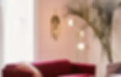 Jangan Takut untuk Menggunakan Sofa Merah di Rumah Anda!