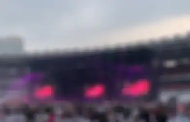 Sudah Beli Tiket Mahal-mahal, Rizky Pepew Malah Duduk Jongkok di Konser BLACKPINK Hari Pertama: Sangat-sangat Kecewa