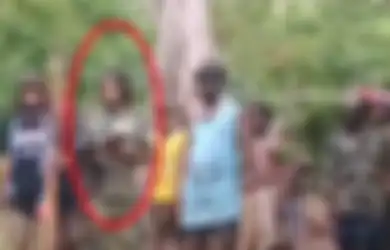 Tantang TNI-Polri Mencarinya di Markas, Pimpinan KKB Papua Elkius Kobak Ngaku Tembak Pesawat Trigana Air Karena Alasan Ini: Ada Anggota Brimob