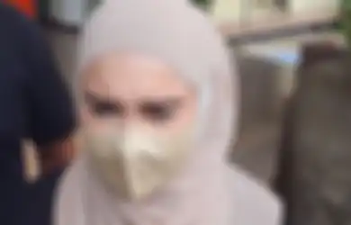 Irish Bella Jenguk Ammar Zoni di Penjara, Pakar Soroti Ekspresi sang Artis: Dia Menangis Cukup Lama