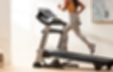 Ternyata Ini Kelebihan dan Kekurangan Olahraga Lari di Treadmill Girls