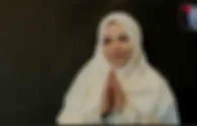Libur Nge-DJ Selama Puasa, Dinar Candy Umrah Bersama Keluarga, Ungkap Kebiasaan Mengejutkan Pasca Ibadah ke Tanah Suci