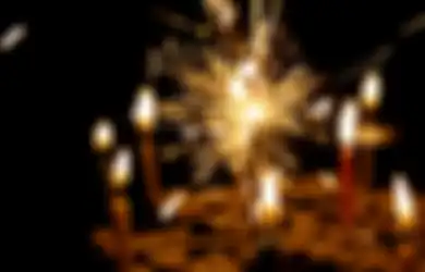 Apa Hukum Tiup Lilin Saat Ulang Tahun dalam Islam? Berikut Jawaban Selengkapnya dari Ustaz Abdul Somad