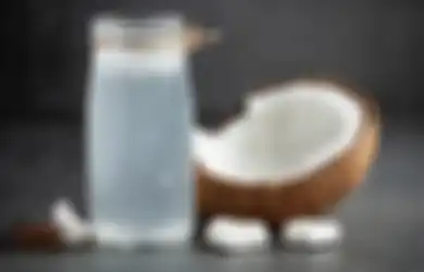 3 Manfaat Air Kelapa, Tak Hanya untuk Hilangkan Dahaga Setelah Puasa