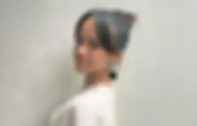 Ide Baju Lebaran Simpel dan Menawan ala Adik Naura Ayu, Neona