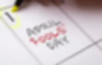 5 Prank Lucu Buat April Mop. Bikin Ngakak dan Enggak Bahaya!